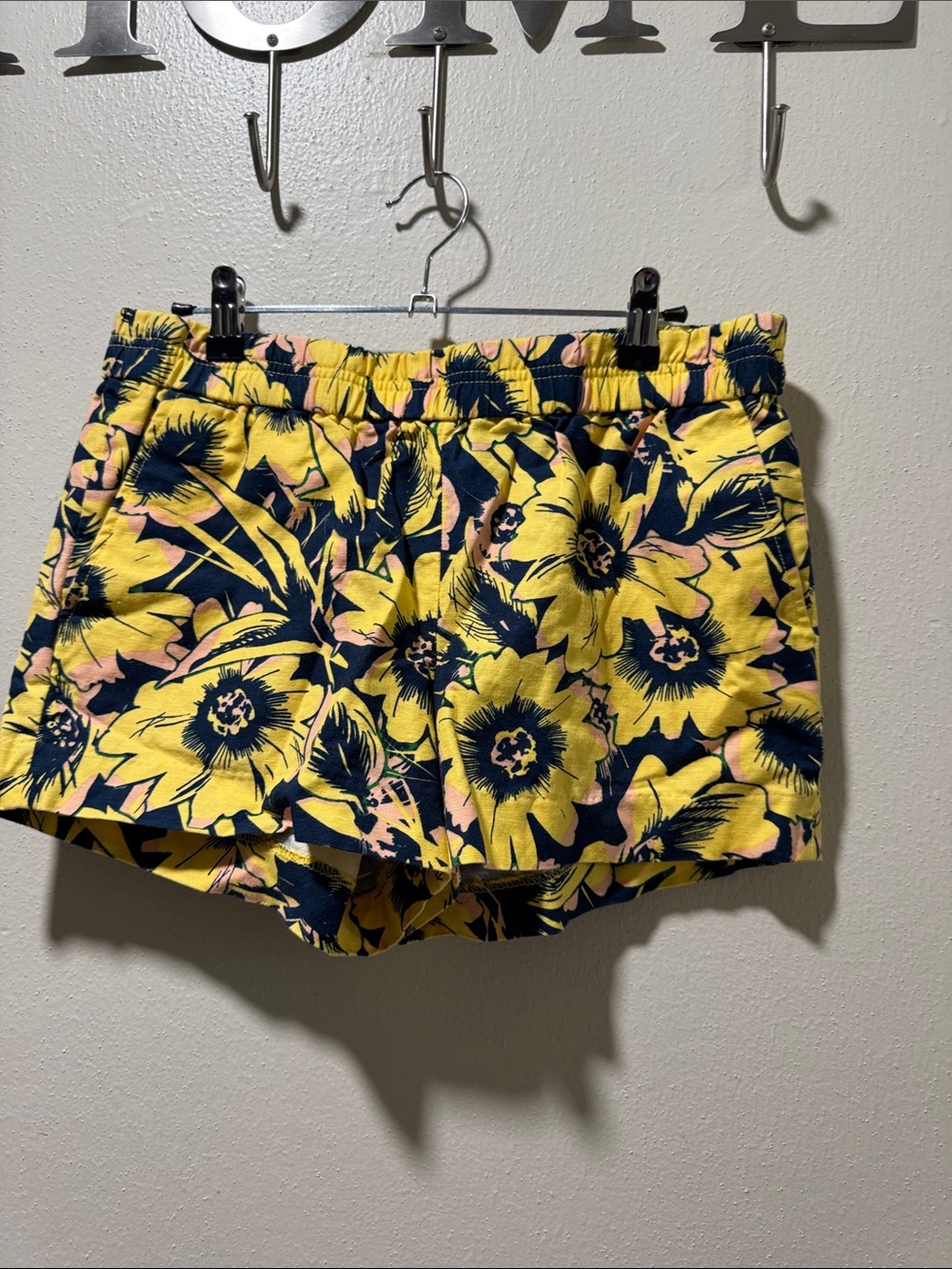 Yellow Floral Women's Casual Elastic-Waist Shorts